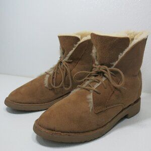 UGG Australia Quincy Suede Black Insulated Winter Footwear Women's Boots Sz 8